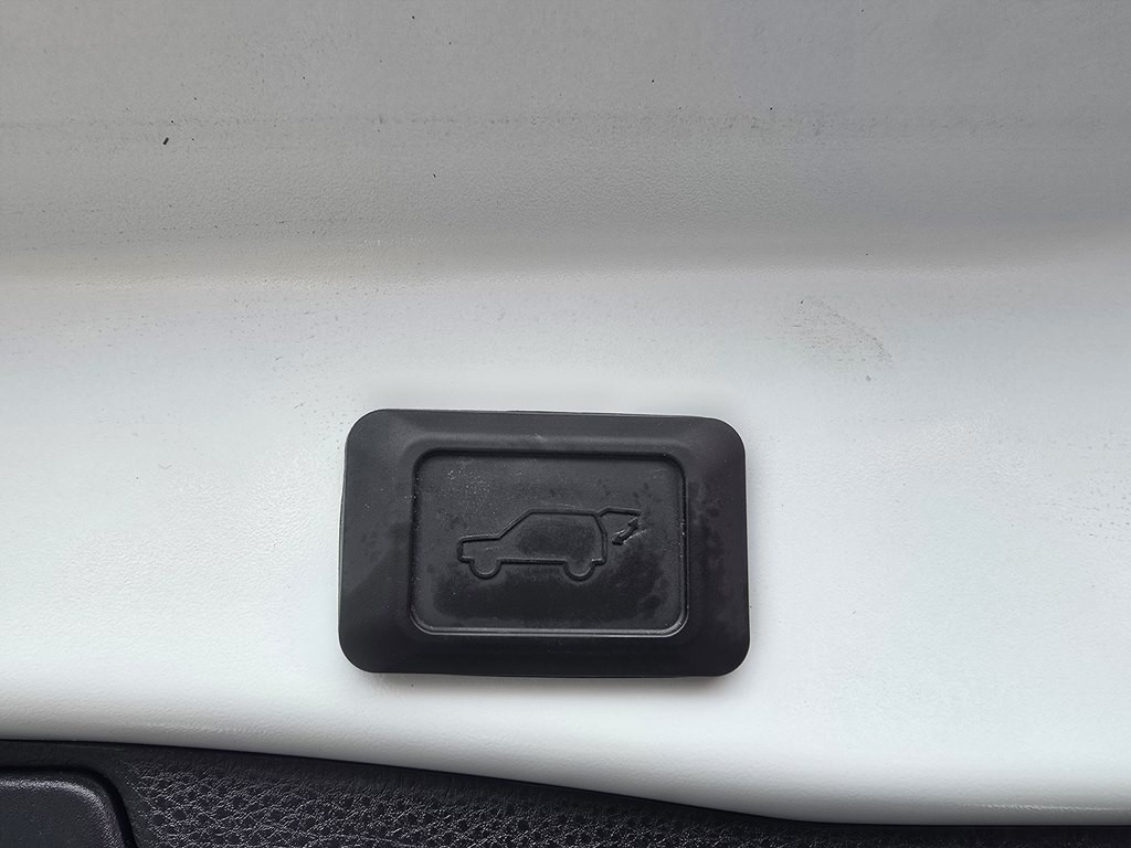 2023 Toyota Rav4 Image 10