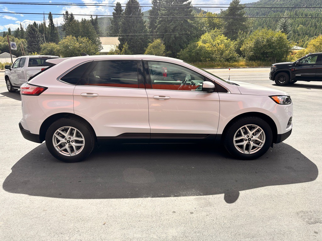 2024 Ford Edge Image 3