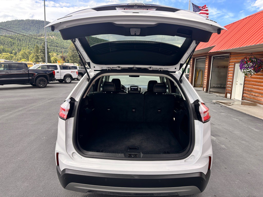 2024 Ford Edge Image 8