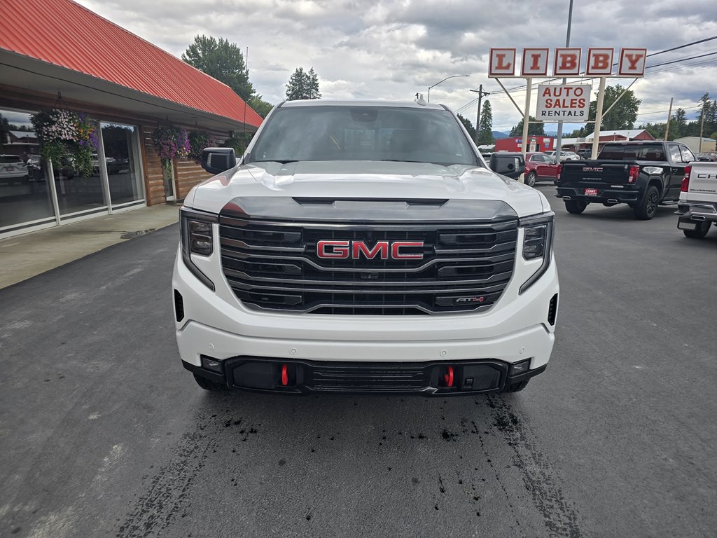 2023 GMC Sierra Image 2