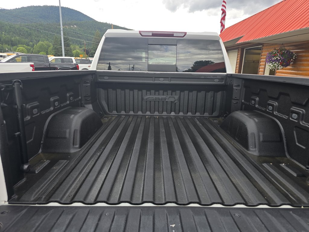 2023 GMC Sierra Image 9