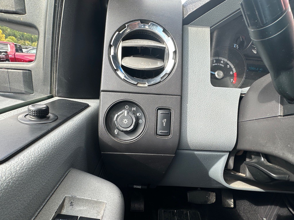 2014 Ford F-350 Image 16