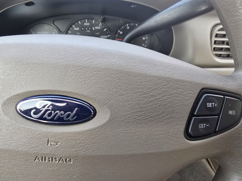 2003 Ford Taurus Image 13