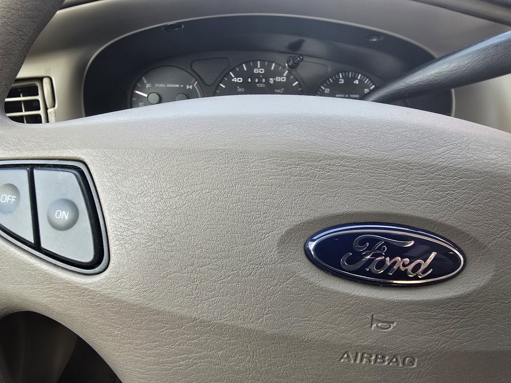 2003 Ford Taurus Image 14