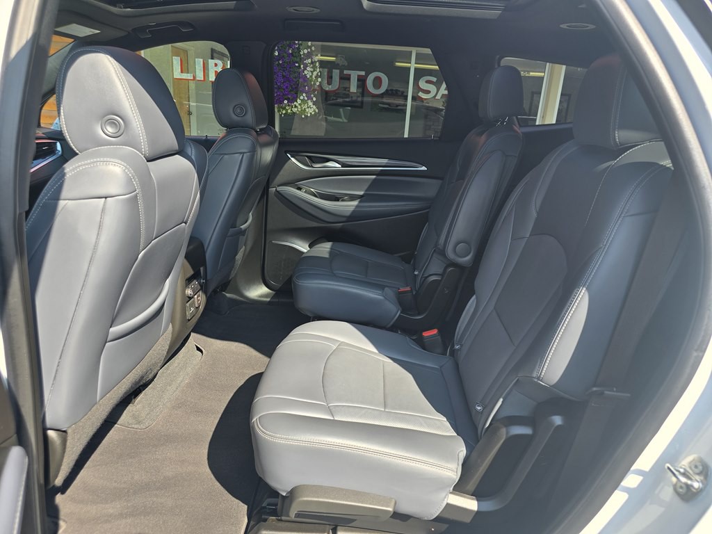 2023 Buick Enclave Image 12
