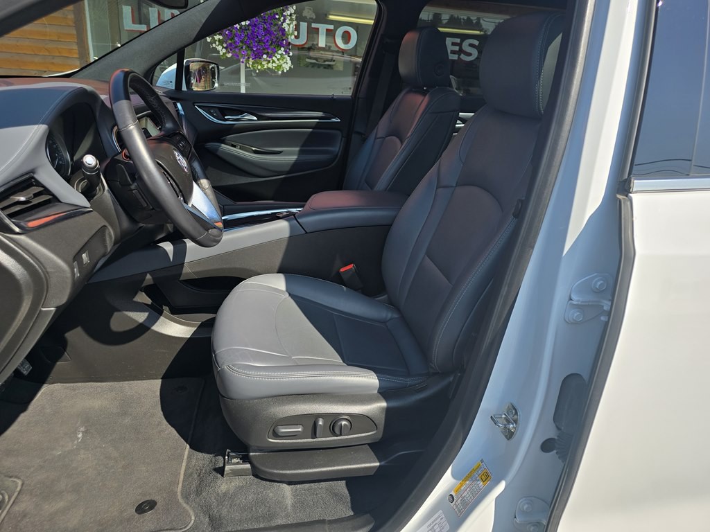 2023 Buick Enclave Image 14