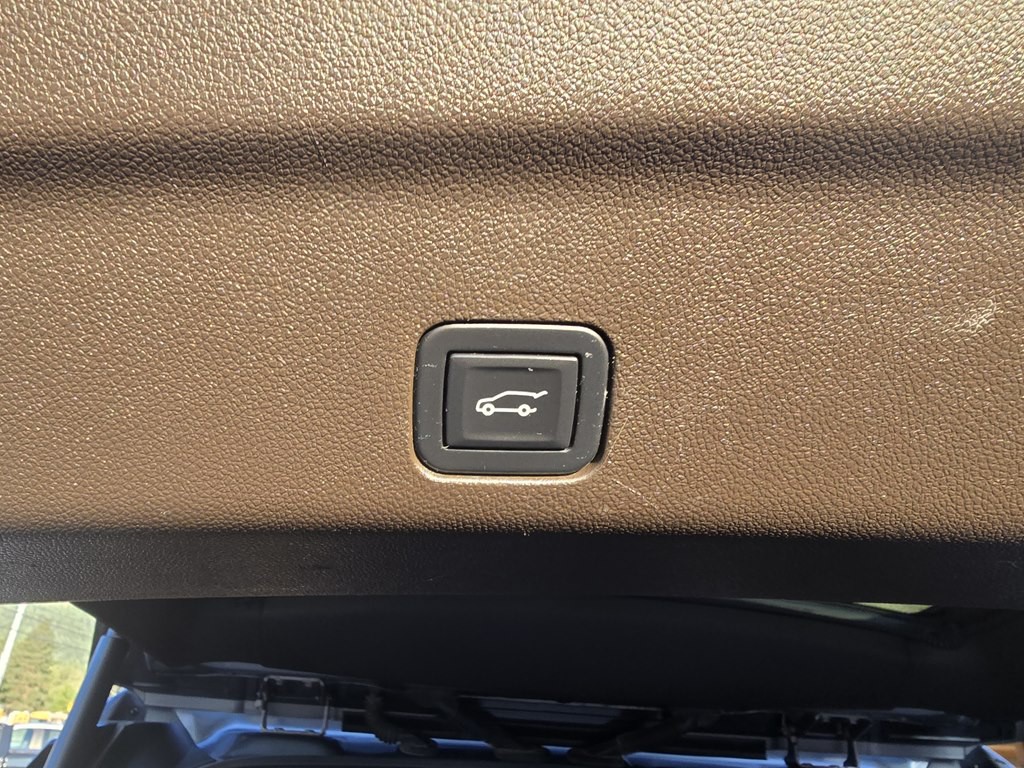 2022 Chevrolet Tahoe Image 11