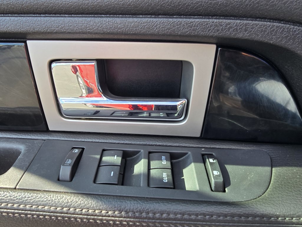 2012 Ford F-150 Image 17