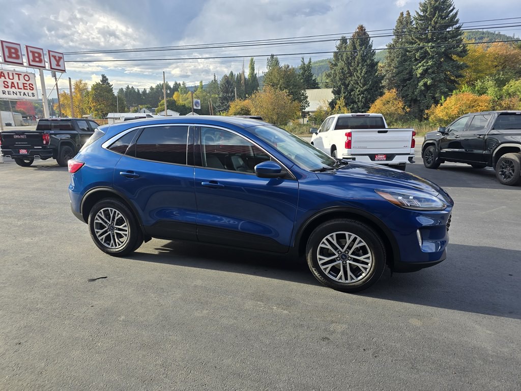 2022 Ford Escape Image 3