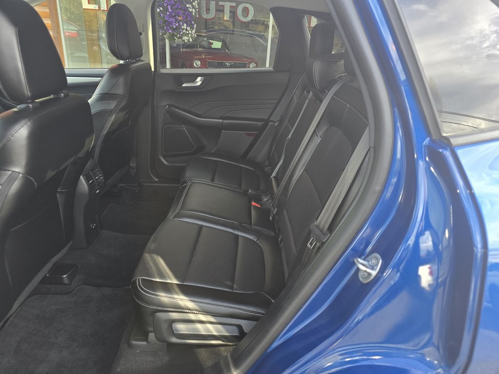2022 Ford Escape Image 11