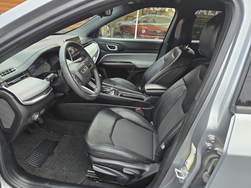 2024 Jeep Compass Image 11