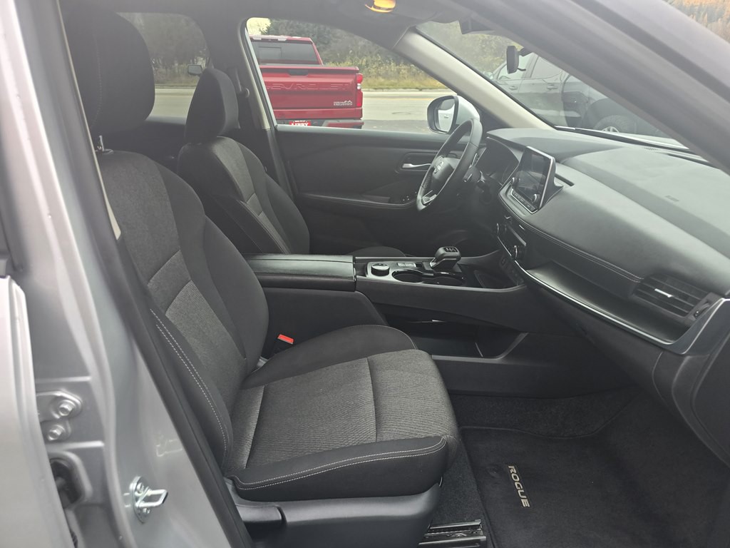 2025 Nissan Rogue Image 7