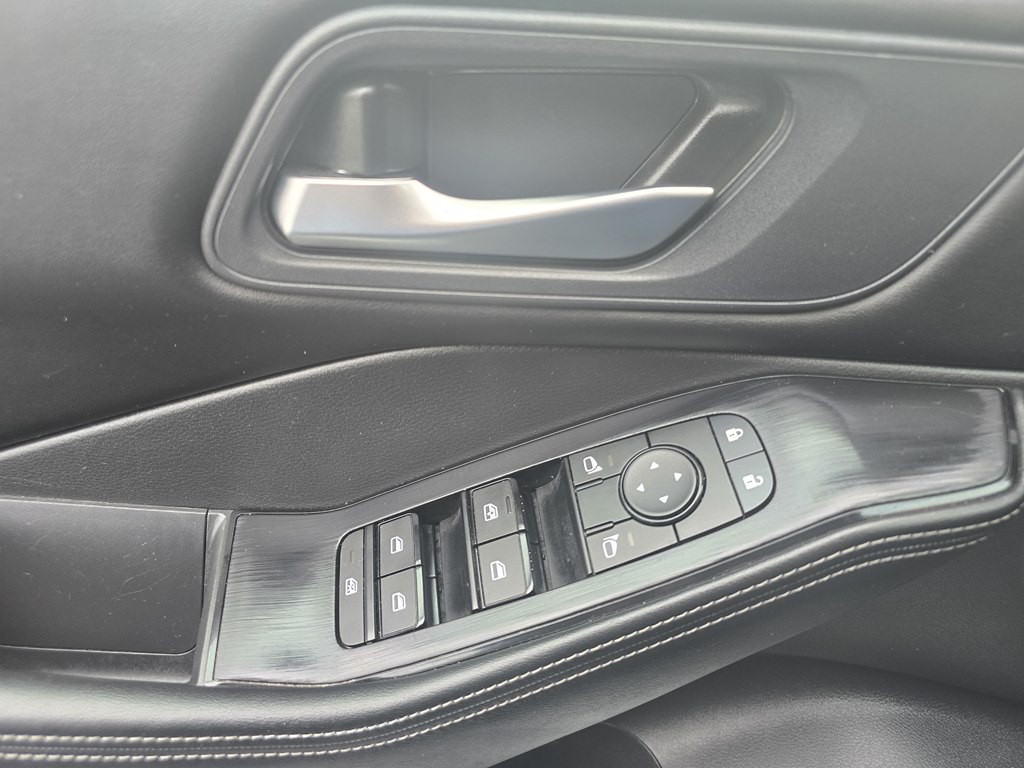 2025 Nissan Rogue Image 18