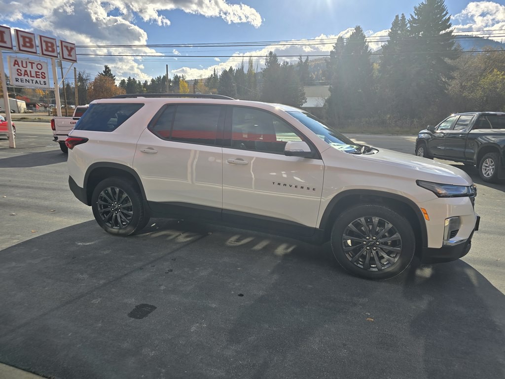 2023 Chevrolet Traverse Image 3