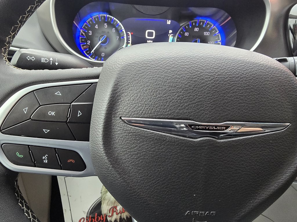 2024 Chrysler Pacifica Image 42