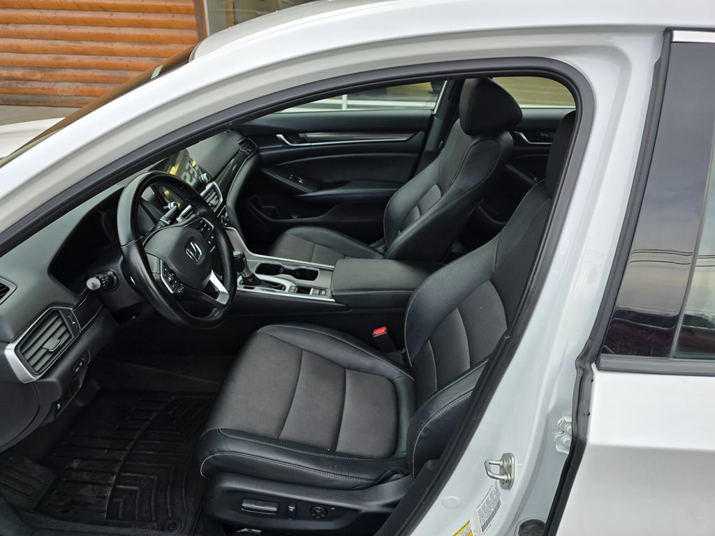 2019 Honda Accord Image 10