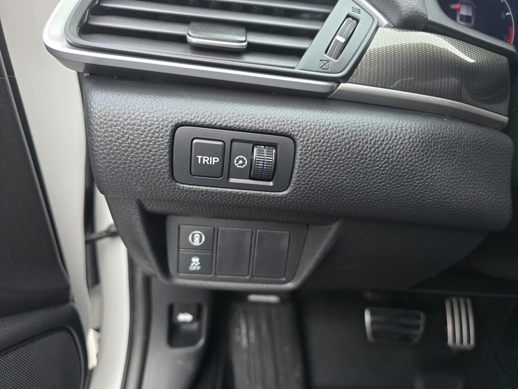 2019 Honda Accord Image 17