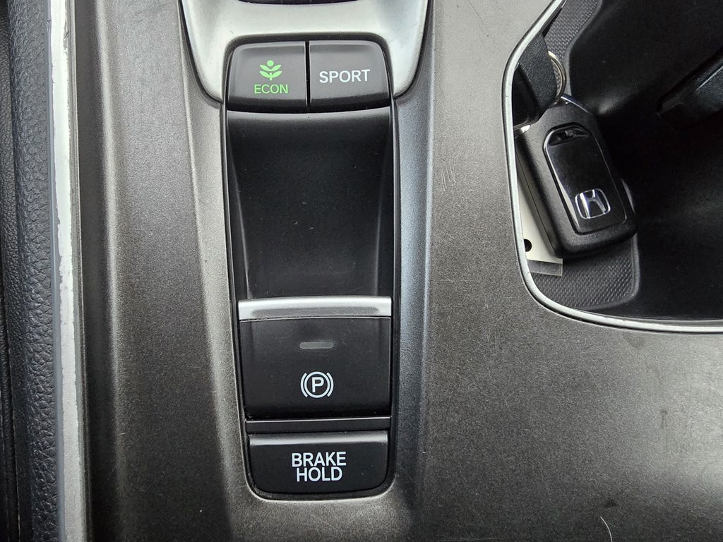 2019 Honda Accord Image 21