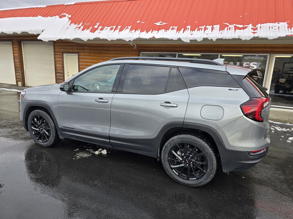 2023 GMC Terrain Image 30