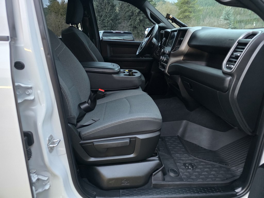 2021 RAM 3500 Image 7