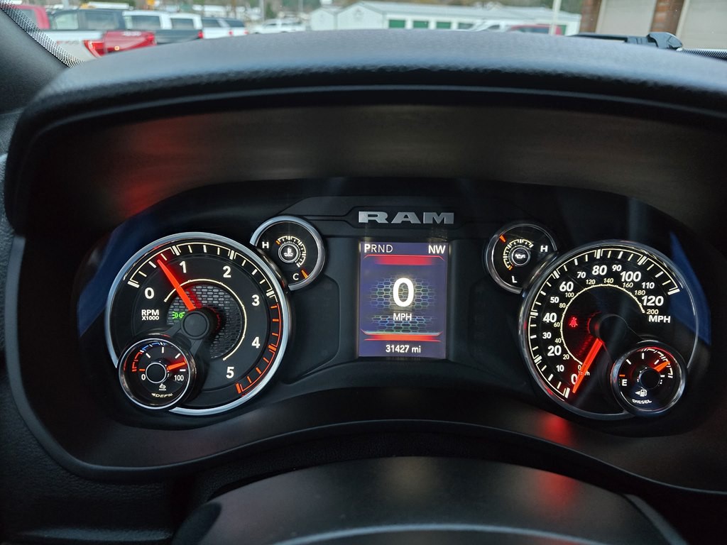 2021 RAM 3500 Image 12