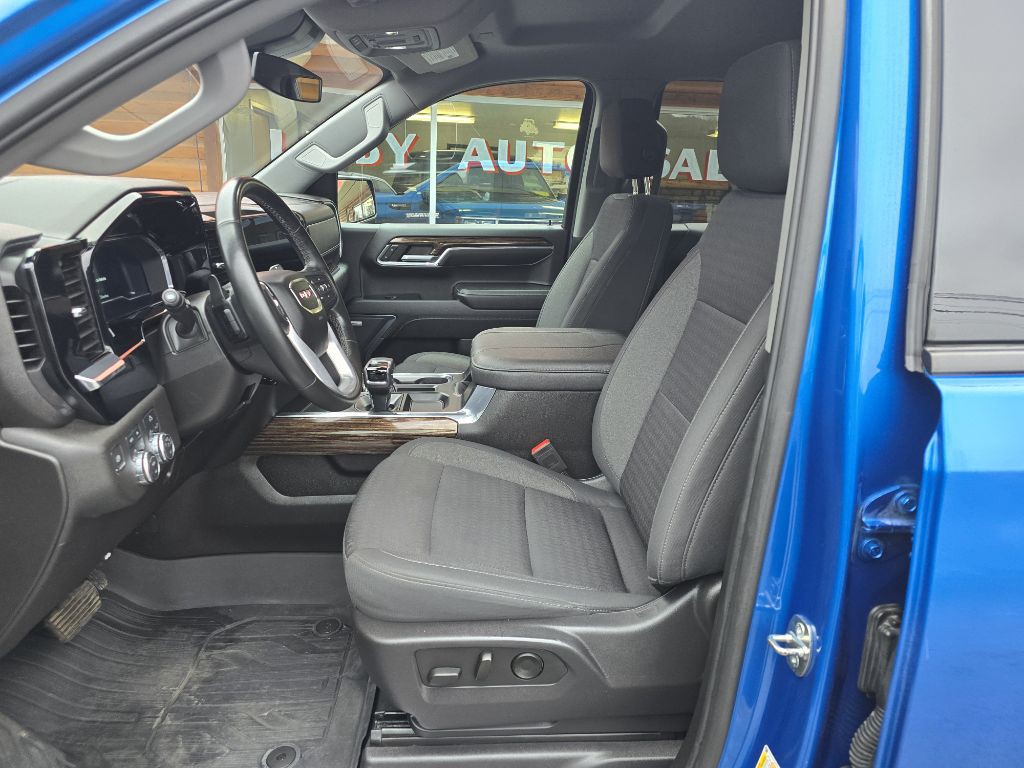 2024 GMC Sierra Image 11