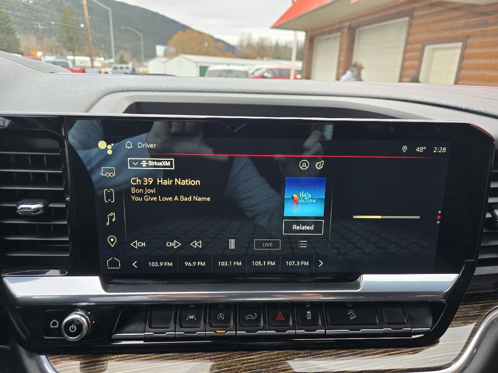 2024 GMC Sierra Image 13