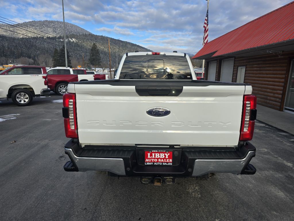 2023 Ford F-350 Image 5