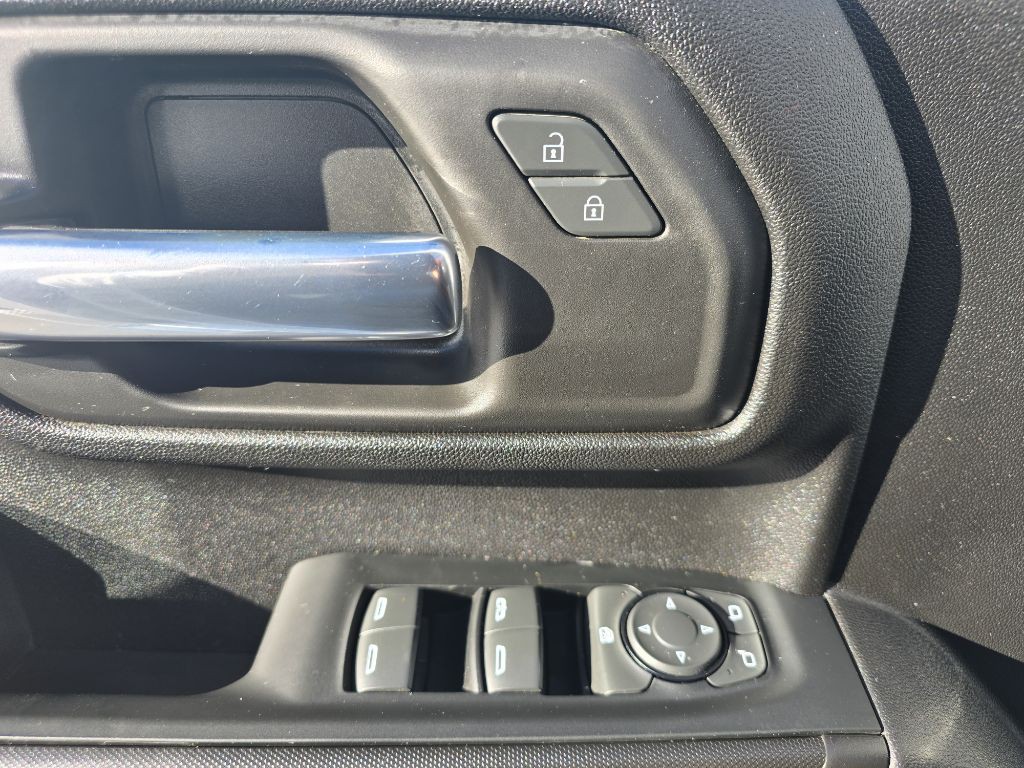2023 Chevrolet Silverado 1500 Image 17