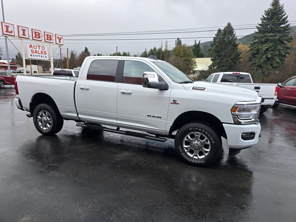 2024 RAM 2500 Image 3
