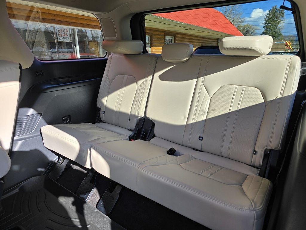2023 Ford Expedition Image 12
