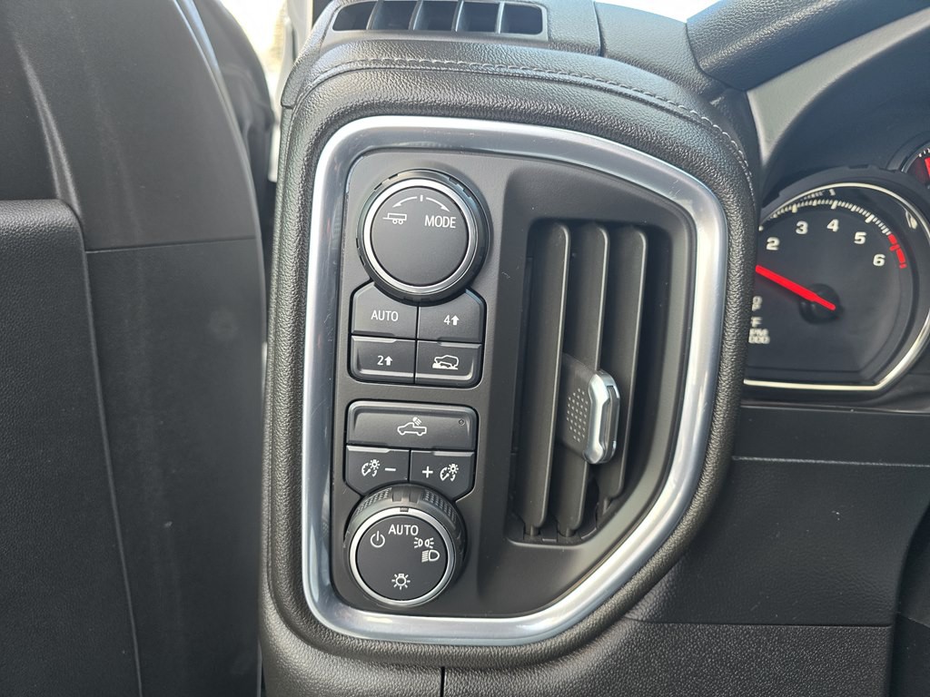 2021 Chevrolet Silverado 1500 Image 18
