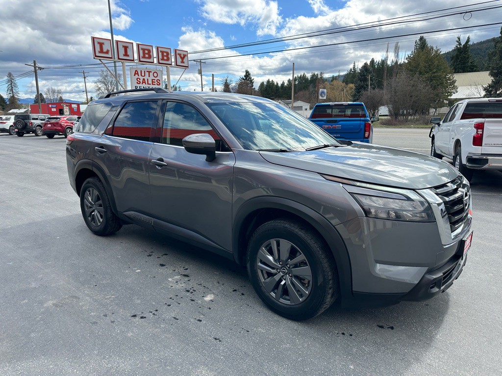 2025 Nissan Pathfinder Image 3