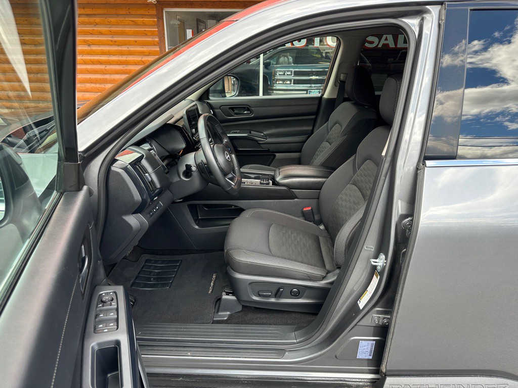 2025 Nissan Pathfinder Image 42