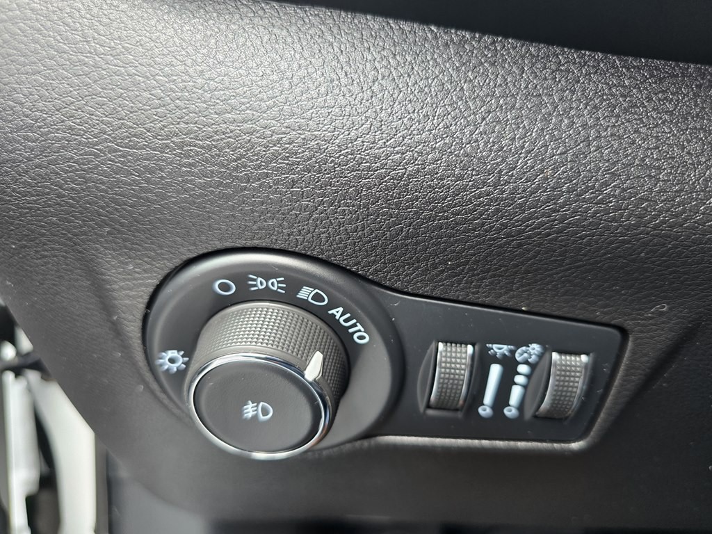 2024 Jeep Compass Image 18