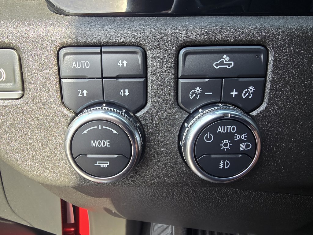 2024 GMC Sierra Image 18