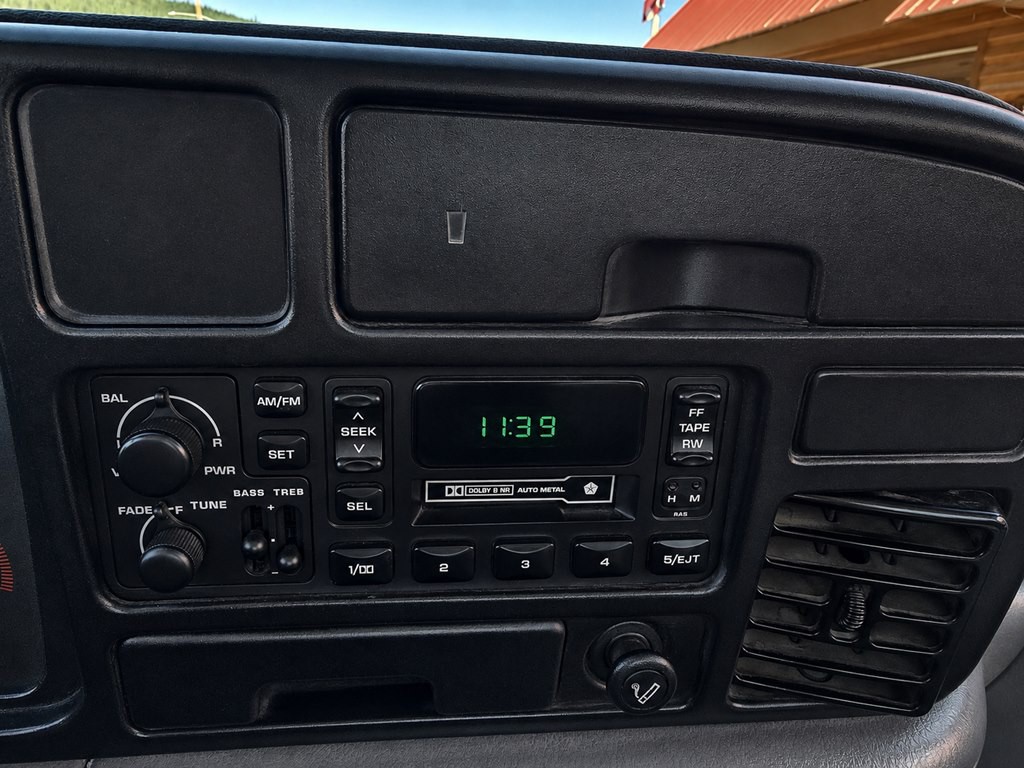 1995 Dodge Ram 2500 Image 9