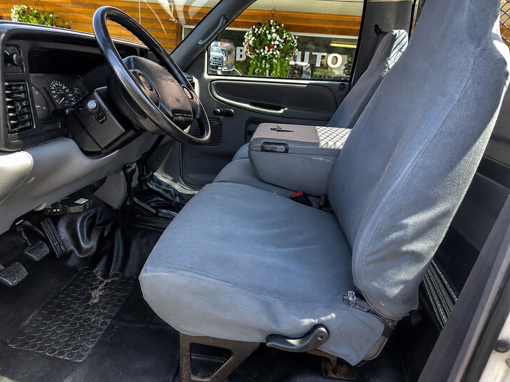 1995 Dodge Ram 2500 Image 12