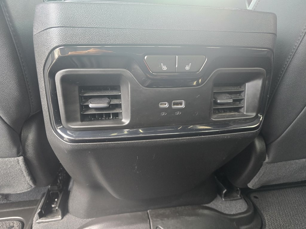 2023 GMC Sierra Image 11