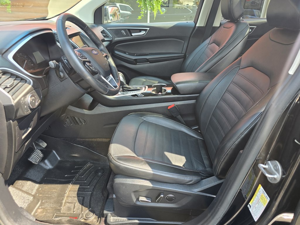 2016 Ford Edge Image 11
