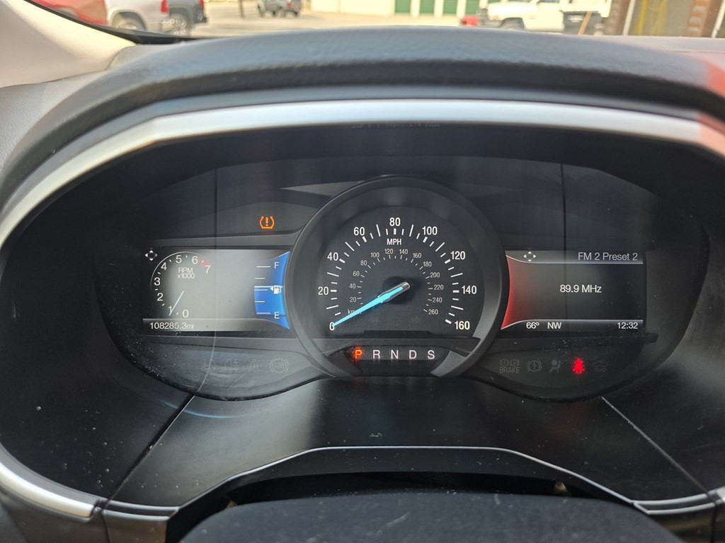 2016 Ford Edge Image 12