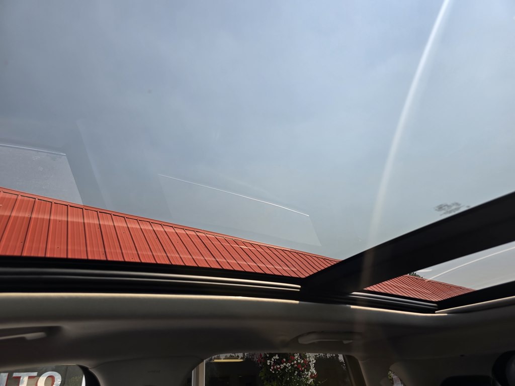 2016 Ford Edge Image 21