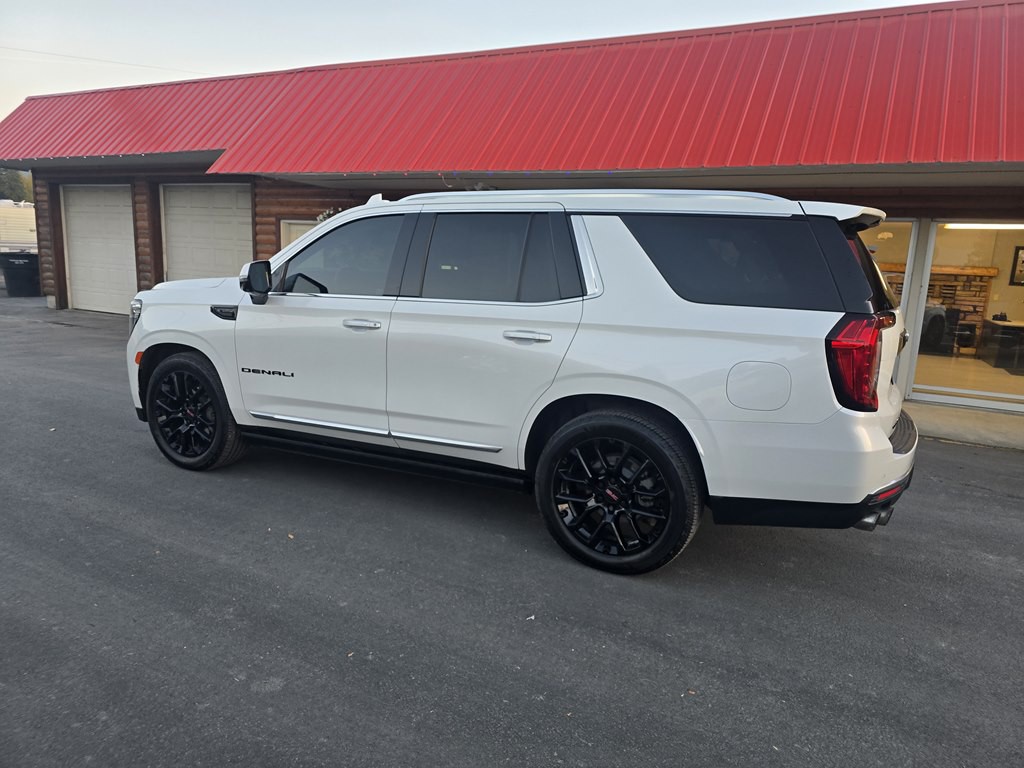 2022 GMC Yukon Image 6
