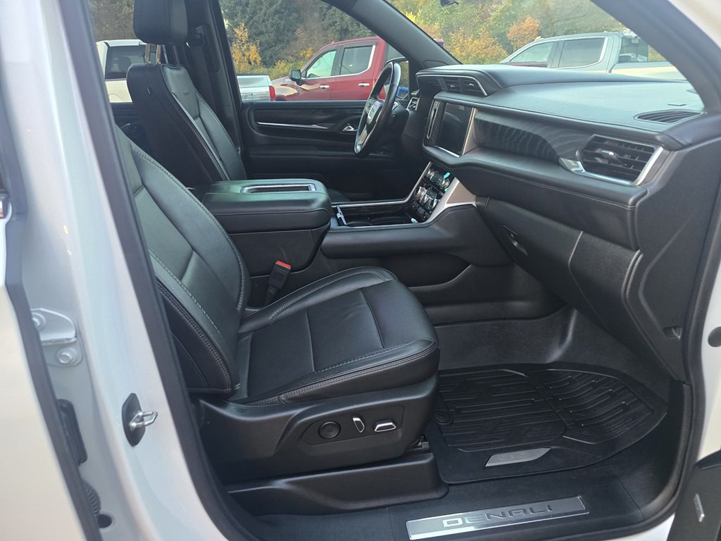 2022 GMC Yukon Image 7