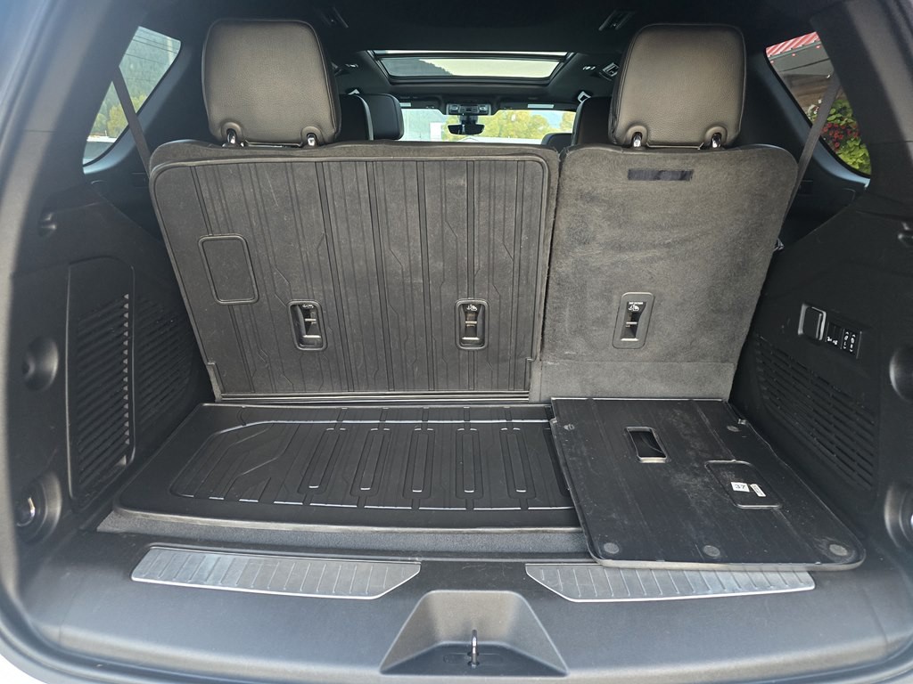2022 GMC Yukon Image 10