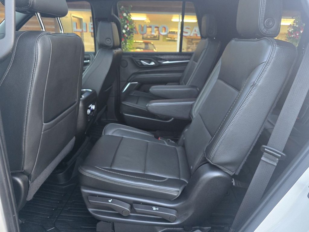 2022 GMC Yukon Image 14