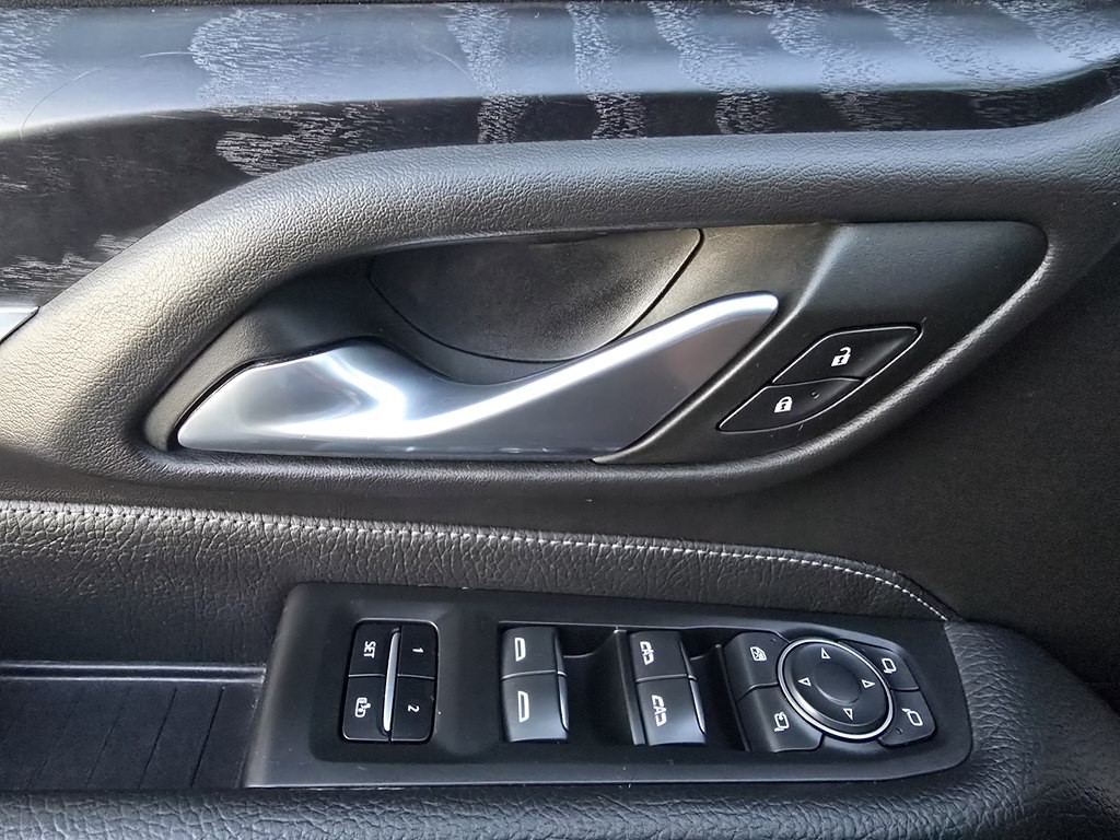 2022 GMC Yukon Image 22