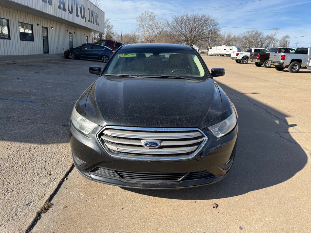 2013 Ford Taurus Image 8
