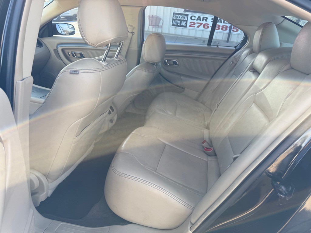 2013 Ford Taurus Image 10