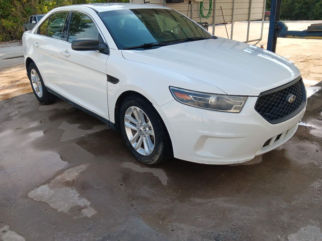2015 Ford Taurus Image 2